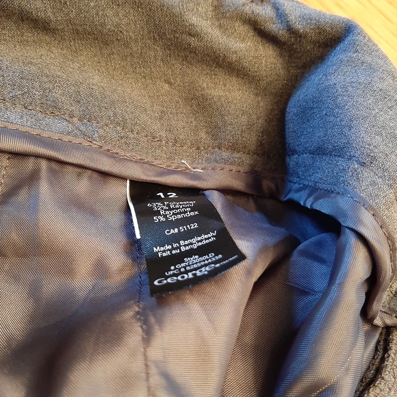 Ladies clothing - Picture 4 of 8